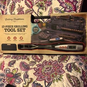 Grilling Traditions  17 piece grilling tool set